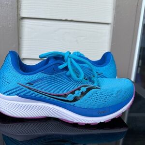 Saucony Blue Athletic Shoes